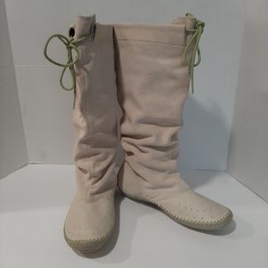 Lacoste Calf Leather Ivory Flat Boots Size 6